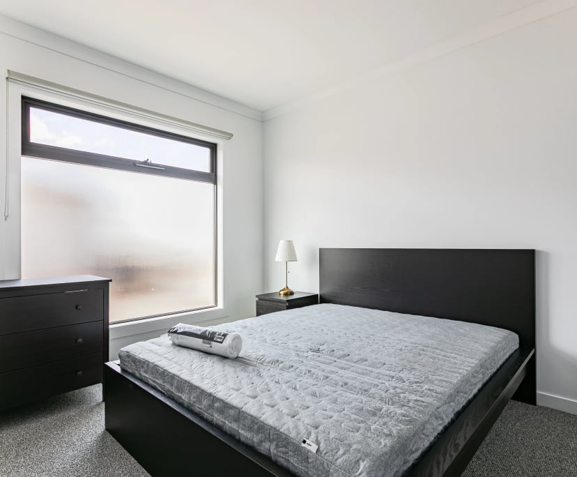 $230, Share-house, 3 bathrooms, Fraser Rise VIC 3336