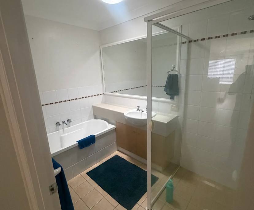 $350, Share-house, 3 bathrooms, Nerang QLD 4211