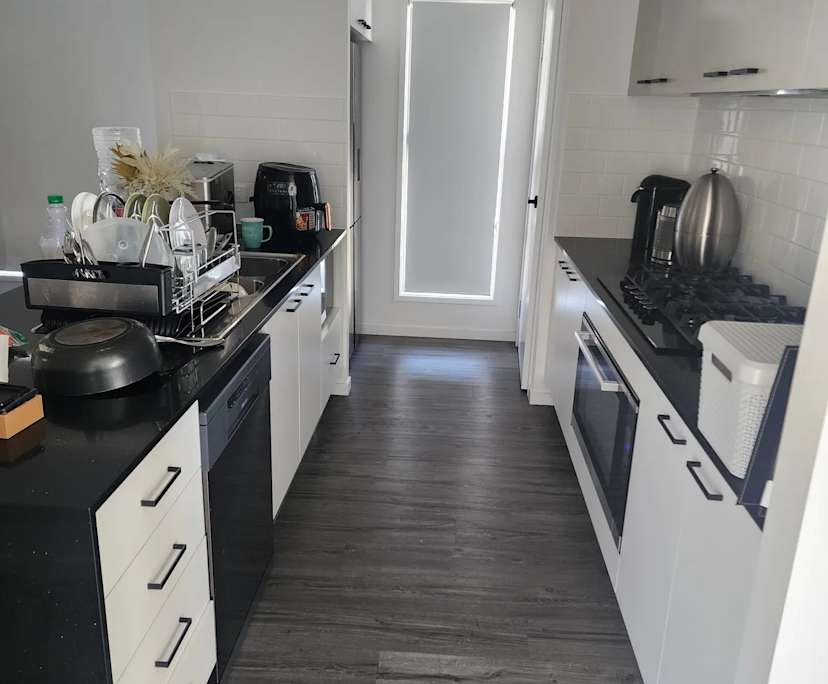 $300, Share-house, 4 bathrooms, Ipswich QLD 4305