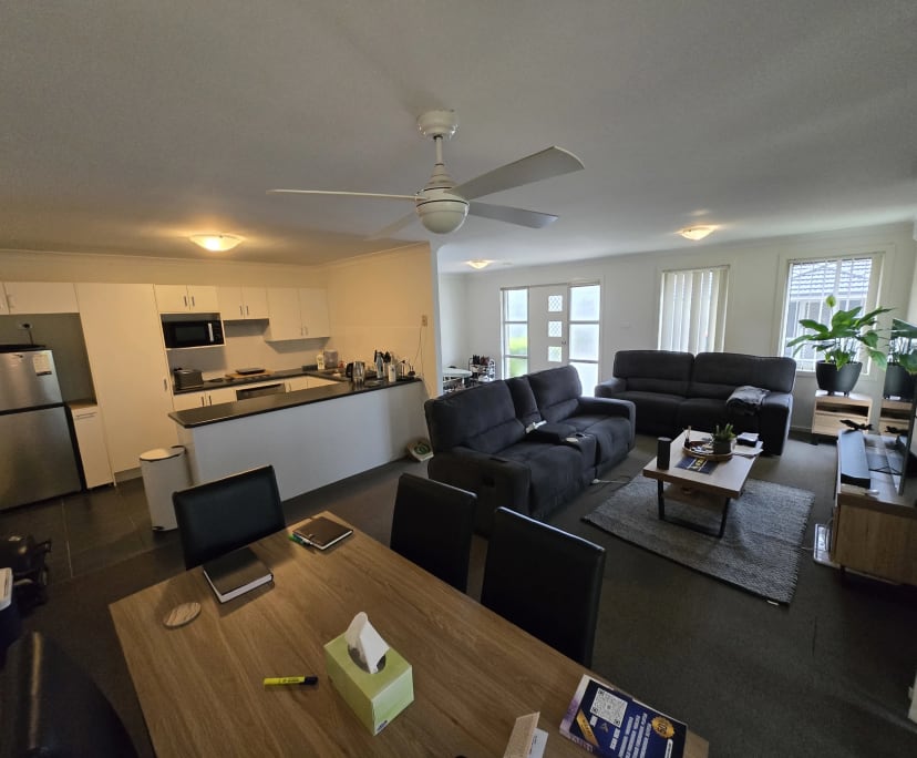 $300, Share-house, 3 bathrooms, Raymond Terrace NSW 2324