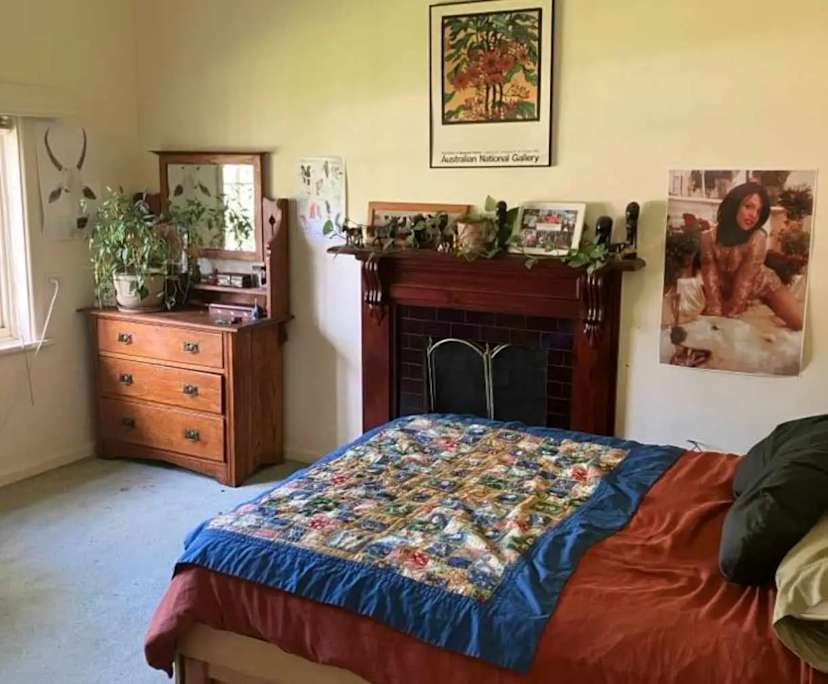 Unfurnished room in a share house