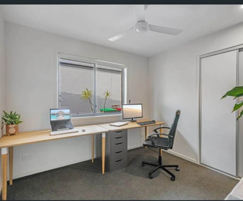 Unfurnished room in a share house