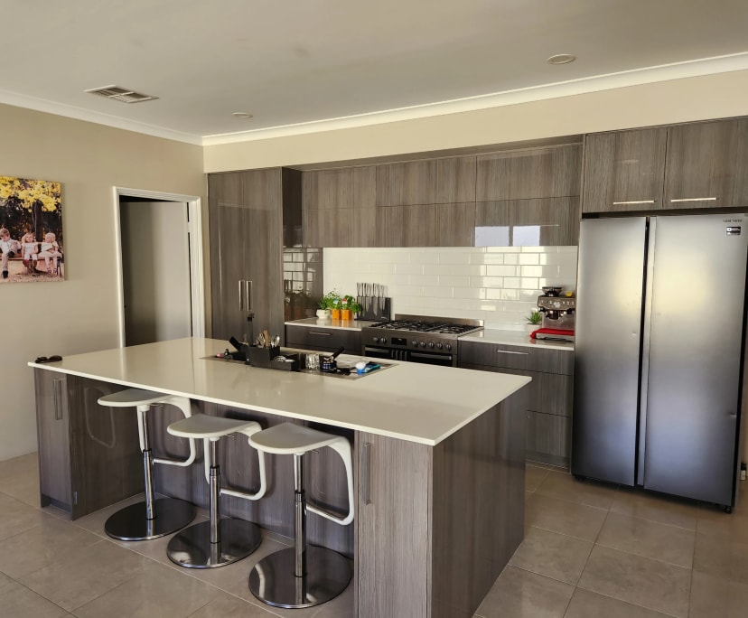 propertyImage