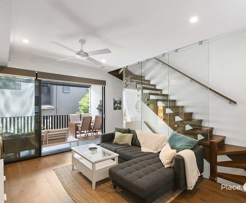 Unfurnished room with ensuite in a share house