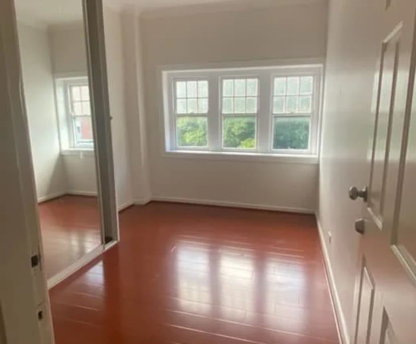 Unfurnished room in a flatshare