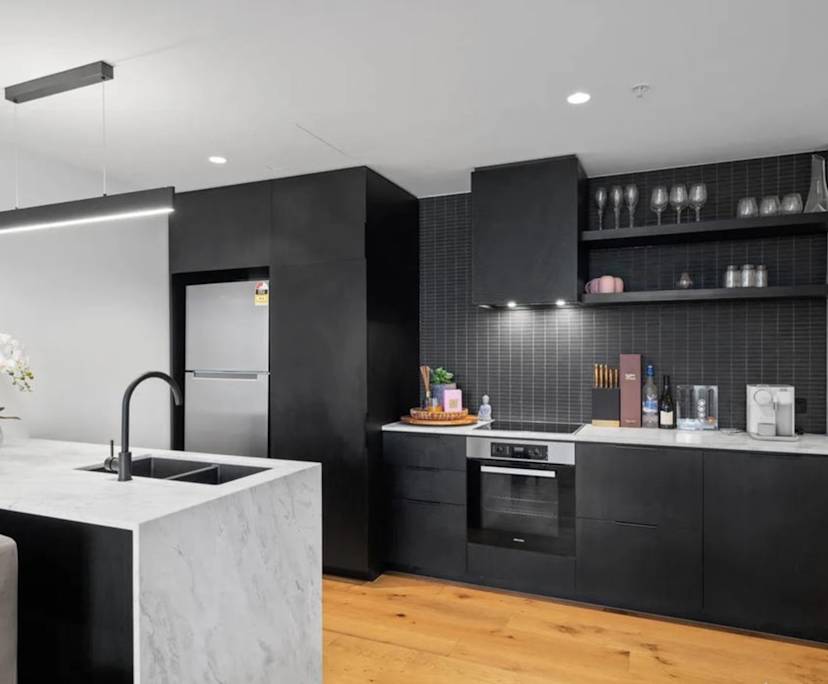 $450, Flatshare, 2 bathrooms, Newstead QLD 4006