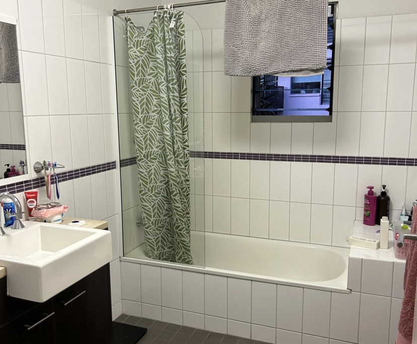 Room for Rent in Bayview, Darwin 265, Furnished,