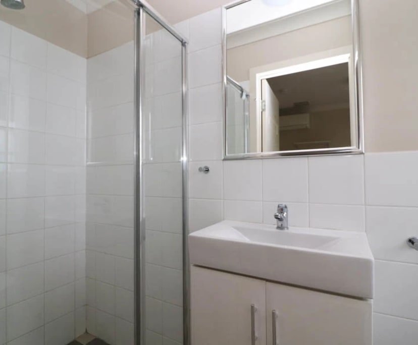 $210, Student-accommodation, 1 bathroom, Saint Lucia QLD 4067