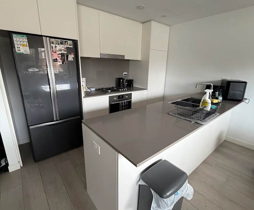 Furnished room with ensuite in a flatshare
