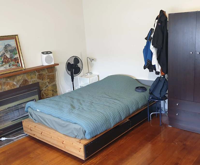 $205, Share-house, 3 bathrooms, Macleod VIC 3085