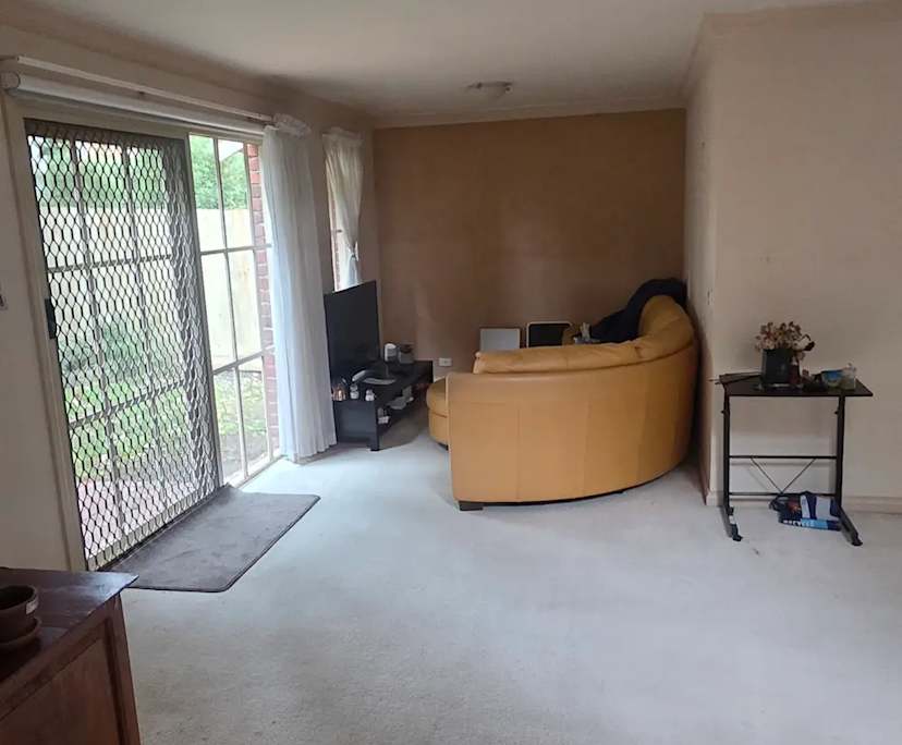Unfurnished room in a share house