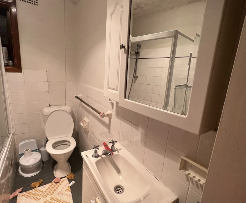 $350, Flatshare, 3 bathrooms, Hillsdale NSW 2036