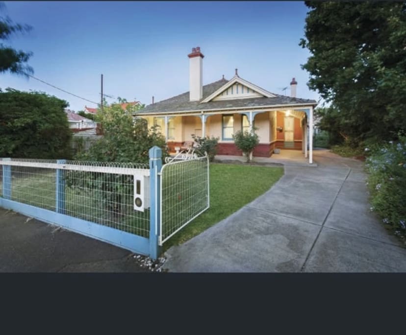Room for Rent in Toorak, Melbourne 300, Flexible
