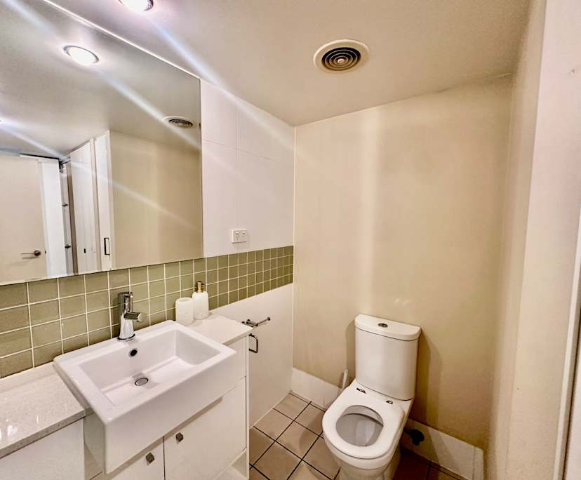 $460, Flatshare, 3 bathrooms, Brisbane City QLD 4000