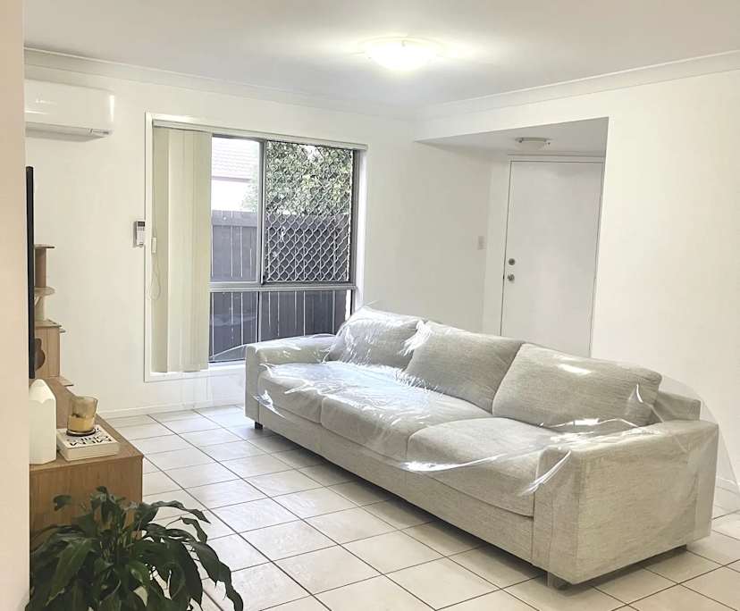 Unfurnished room with own bathroom