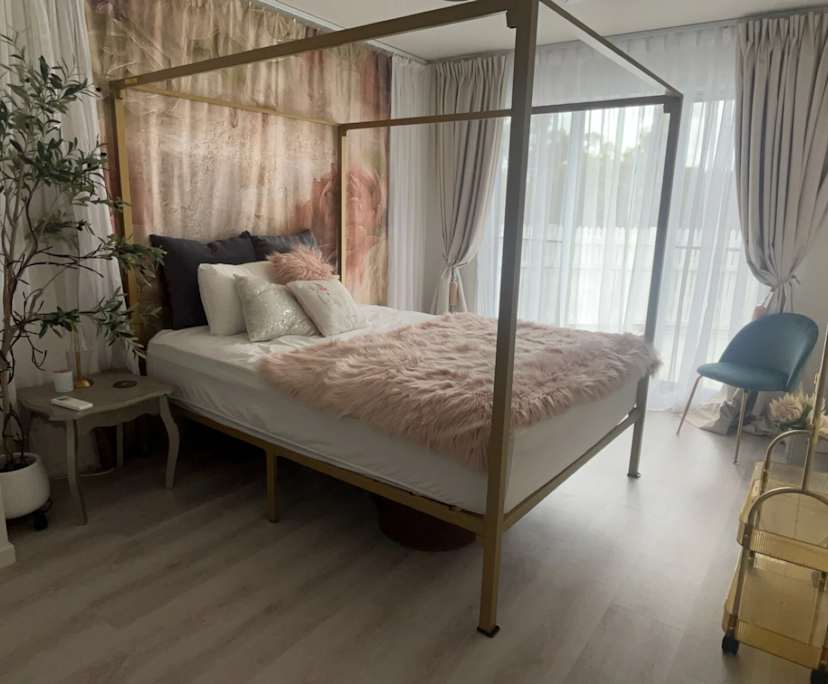 Furnished room with ensuite in a share house