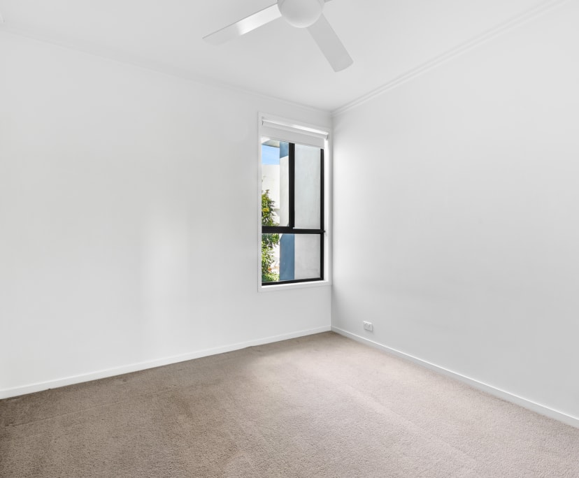 Unfurnished room in a share house