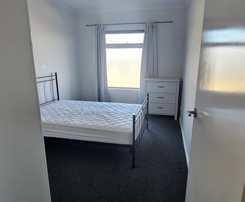 Room in a share house