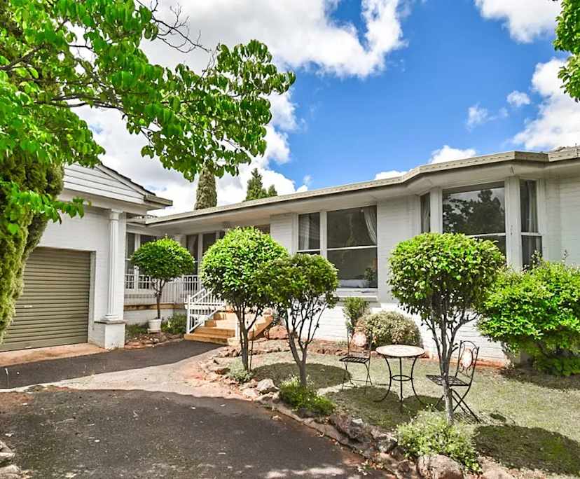 $300, Share-house, 3 bathrooms, Orange NSW 2800