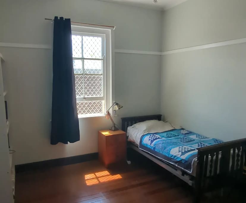 Room in a share house