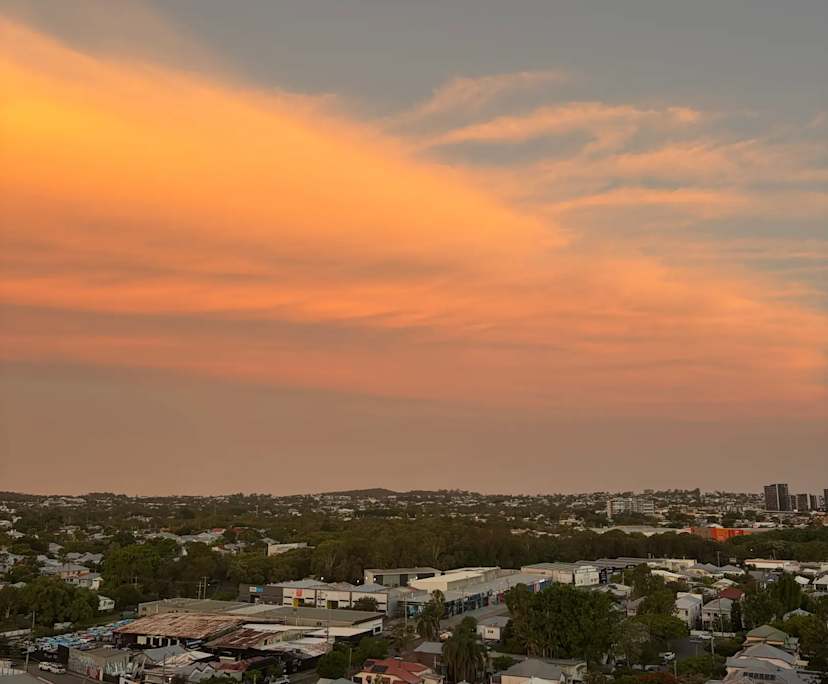 $800, 1-bed, 1 bathroom, Woolloongabba QLD 4102