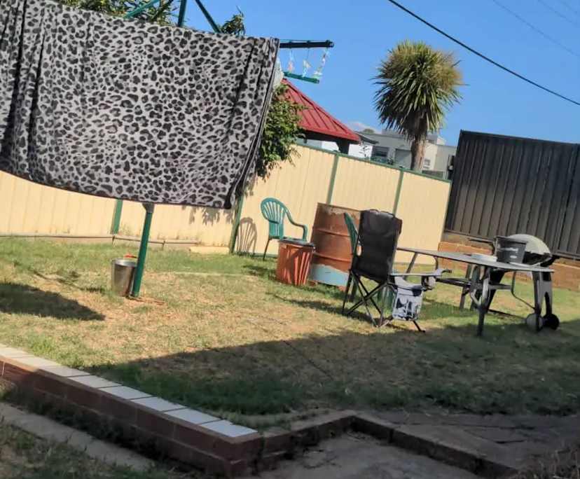 Unfurnished room with own bathroom