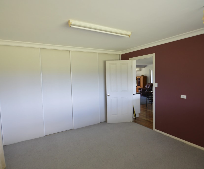 $140, Share-house, 5 bathrooms, Blenheim QLD 4341
