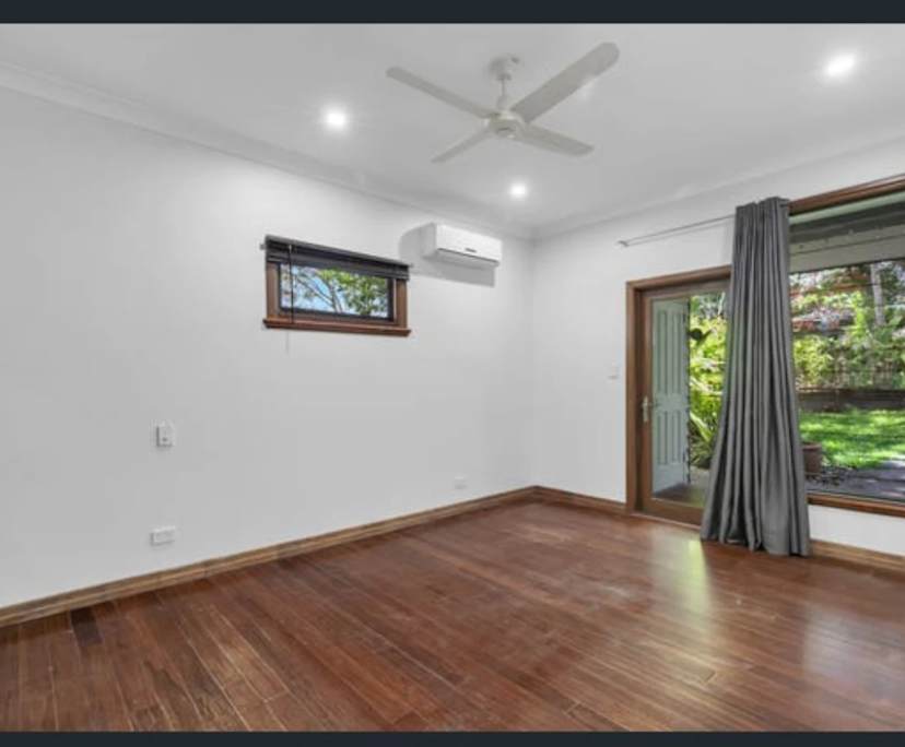 Room with ensuite in a share house