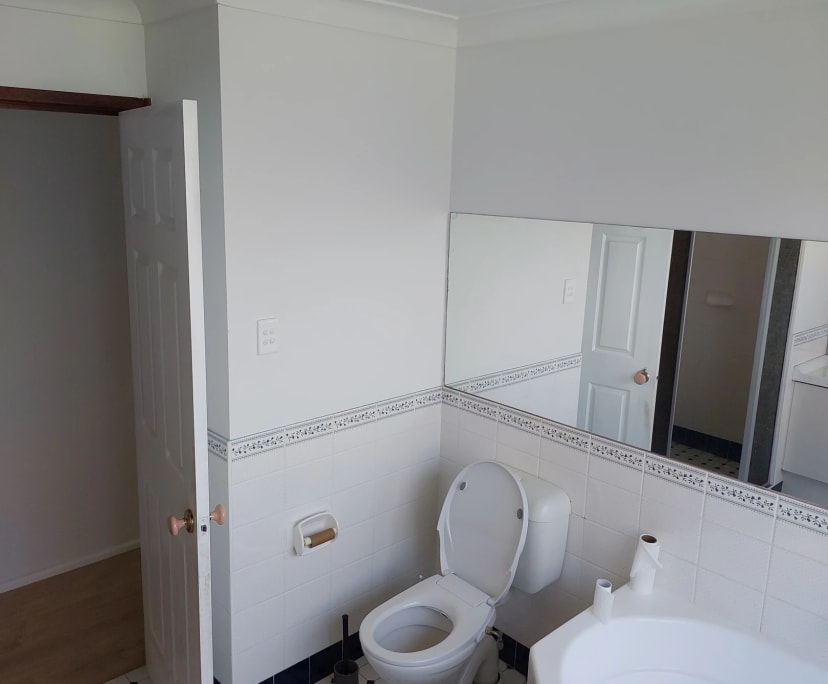 $270, Share-house, 3 bathrooms, Glenfield NSW 2167