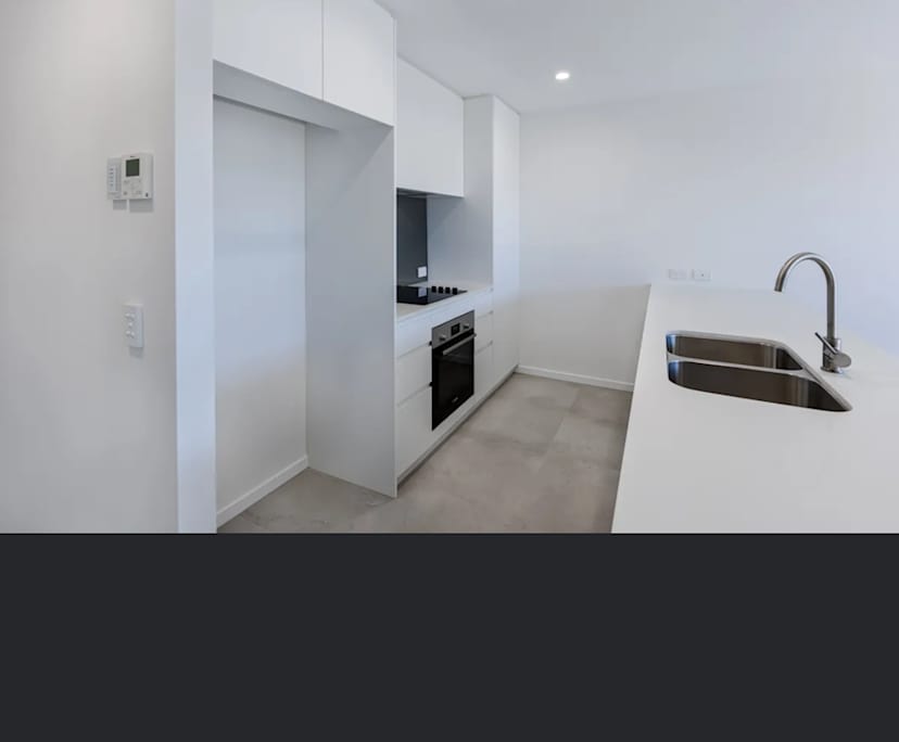 $970, Whole-property, 3 bathrooms, Hope Island QLD 4212