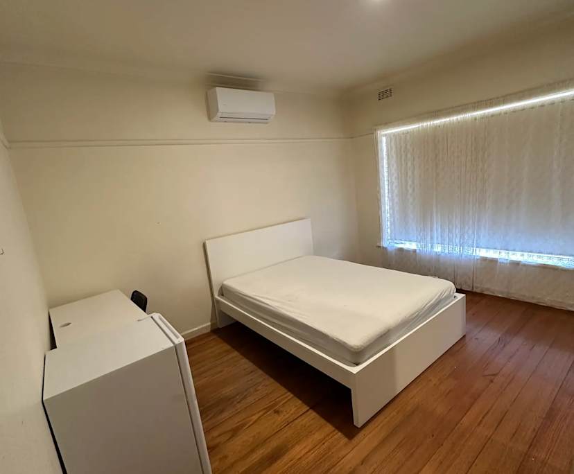 $225, Share-house, 6 bathrooms, Kingsbury VIC 3083