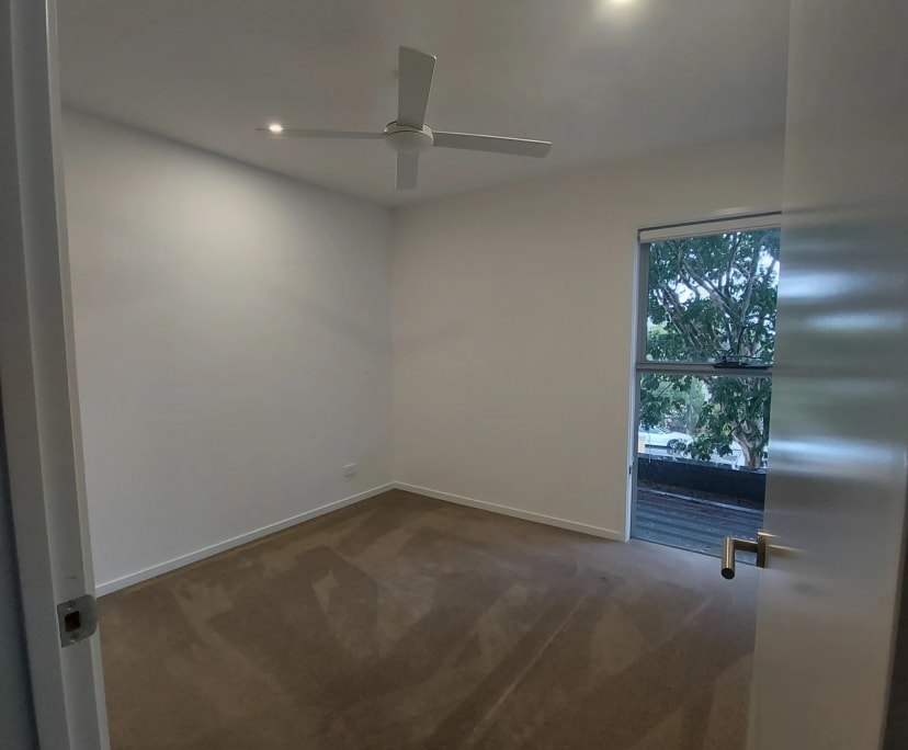 Room for Rent in Everton Park, Brisbane 280, Unfu...