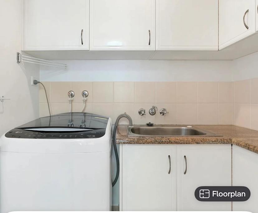 $390, Share-house, 3 bathrooms, Burleigh Waters QLD 4220