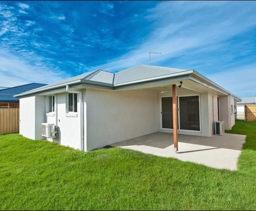 $350, Share-house, 4 bathrooms, Griffin QLD 4503