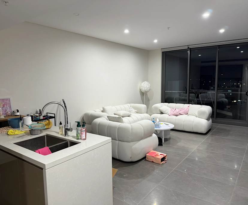 Furnished room with ensuite in a flatshare