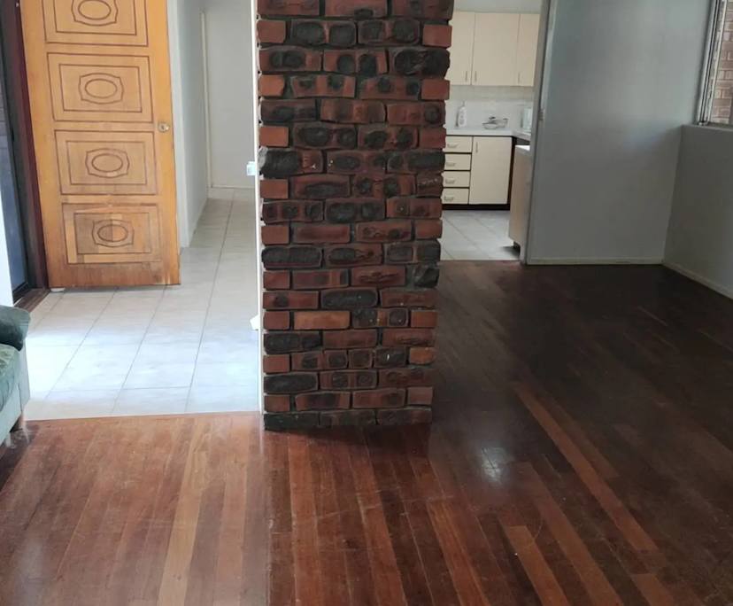 Room in a share house