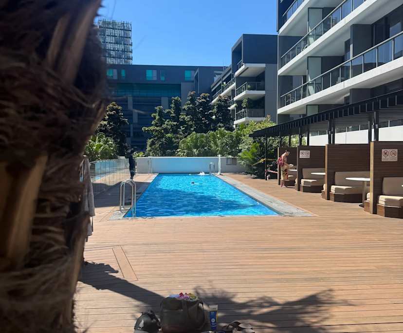 Furnished room with ensuite in a flatshare