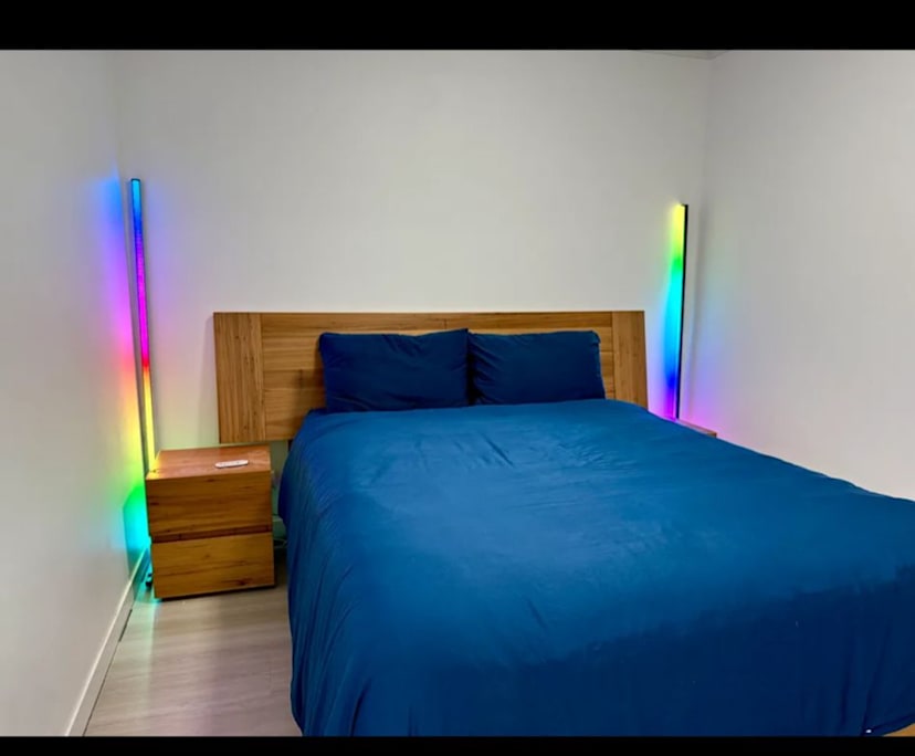 Furnished room in a flatshare
