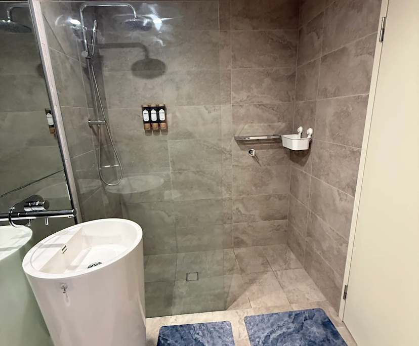 $350, Flatshare, 3 bathrooms, Norwest NSW 2153