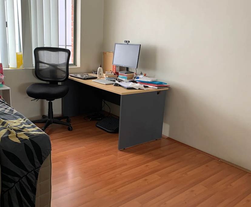 Furnished room in a flatshare