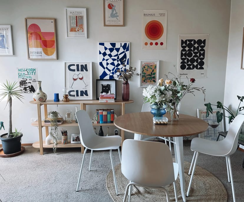 Furnished room in a flatshare