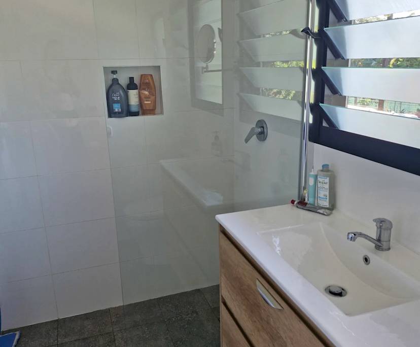 $300, Share-house, 3 bathrooms, Moil NT 0810