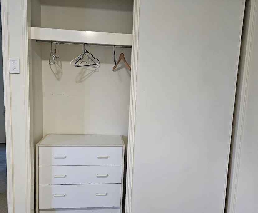 $250, Share-house, 3 bathrooms, Oxley QLD 4075