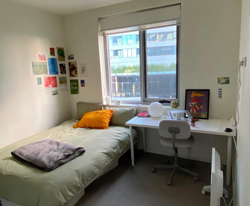Unfurnished room with own bathroom