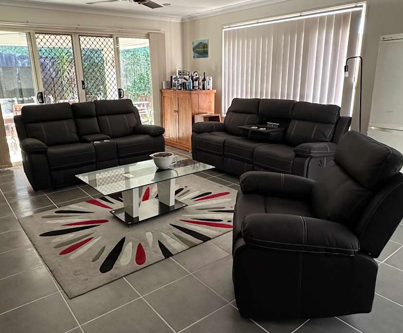Unfurnished room in a share house