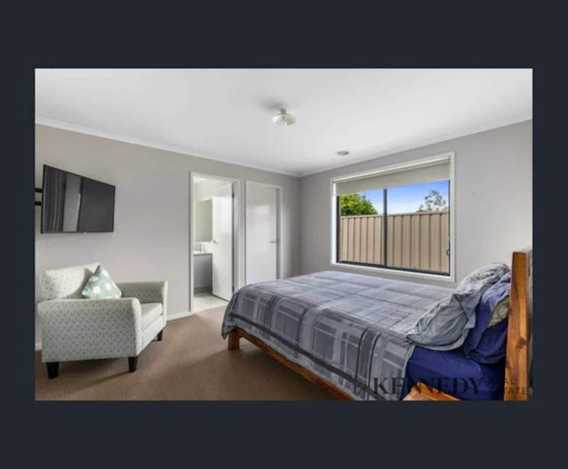 Unfurnished room with ensuite in a share house