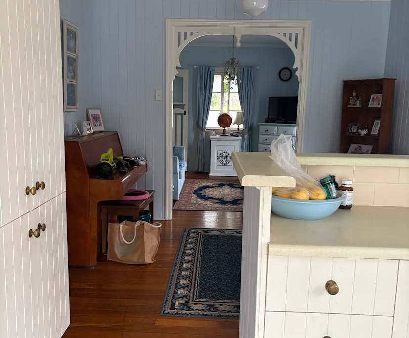 Furnished room in a share house