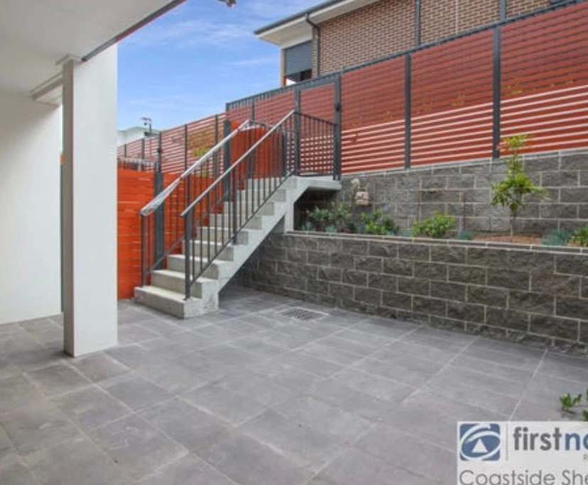 Unfurnished room in a flatshare