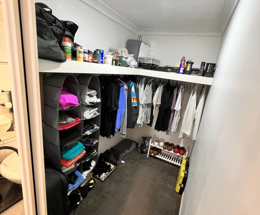 2 Rooms for Rent in Highland Park, Gold Coast 310...