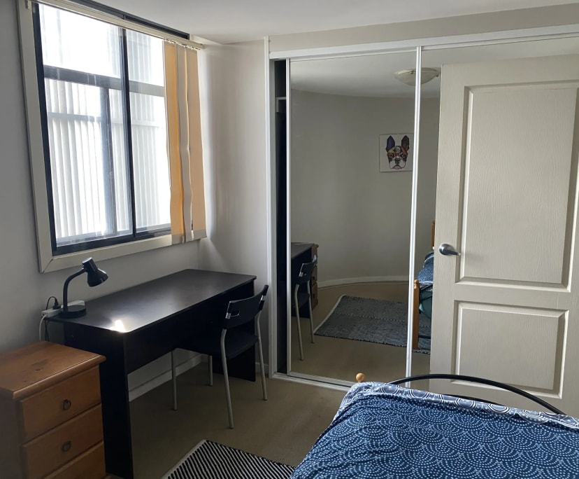 Furnished room in a flatshare